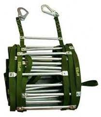 Thang dây cứu hộ